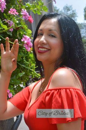 226821 - Edith Age: 40 - Peru