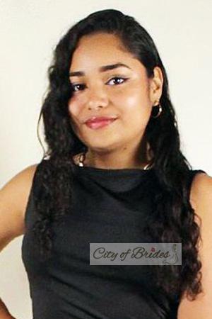 226833 - Alizon Age: 26 - Costa Rica