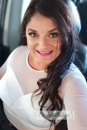 226852 - Ivannia Age: 44 - Costa Rica