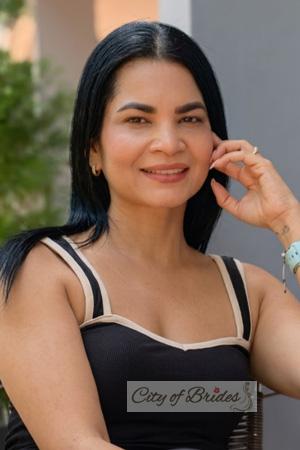 227057 - Karina Age: 40 - Colombia