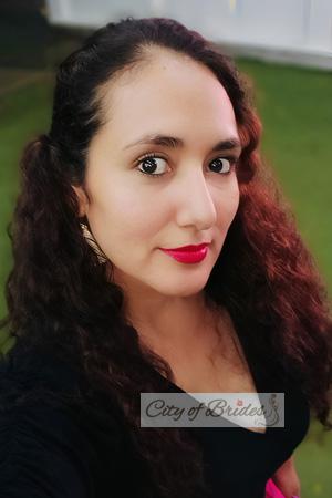 227199 - Grace Age: 34 - Peru
