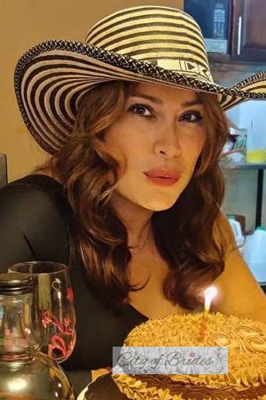 227286 - Yolvy Age: 46 - Costa Rica