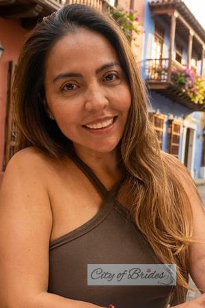 227430 - Karol Age: 43 - Colombia