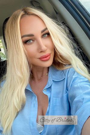 227734 - Yuliia Age: 40 - Ukraine