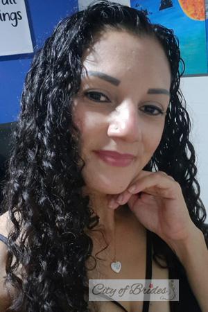 227789 - Karla Vanessa Age: 46 - Costa Rica