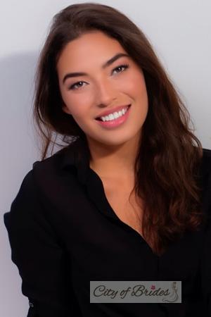 227971 - Ana Karen Age: 27 - Mexico