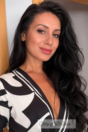228063 - Yanina Age: 38 - Ukraine