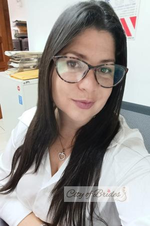 228128 - Liseth Age: 44 - Costa Rica
