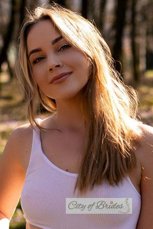 228183 - Julia Age: 33 - Ukraine