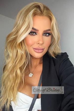 228567 - Raissa Age: 38 - Brazil