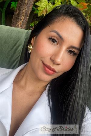 228877 - Lizeth Age: 34 - Colombia