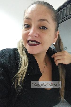 228969 - Karla Age: 40 - Costa Rica