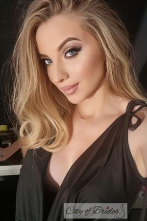 229128 - Anastasiia Age: 27 - Ukraine
