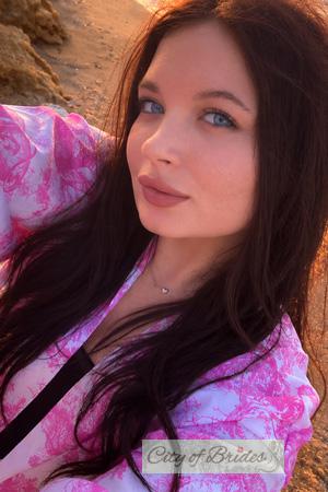 229469 - Anastasiia Age: 22 - Ukraine